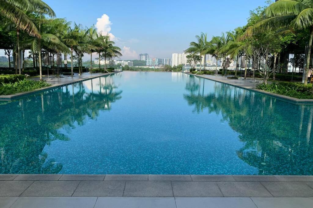 Cosy Studio Netflix Selfcheckin Cyberjaya 2 Exterior photo